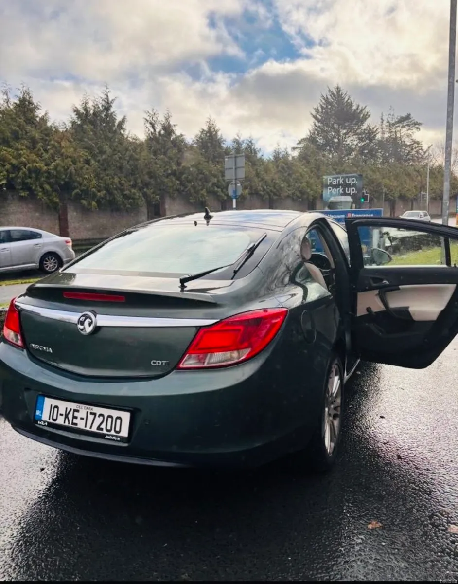 Vauxhall Insignia - Image 2