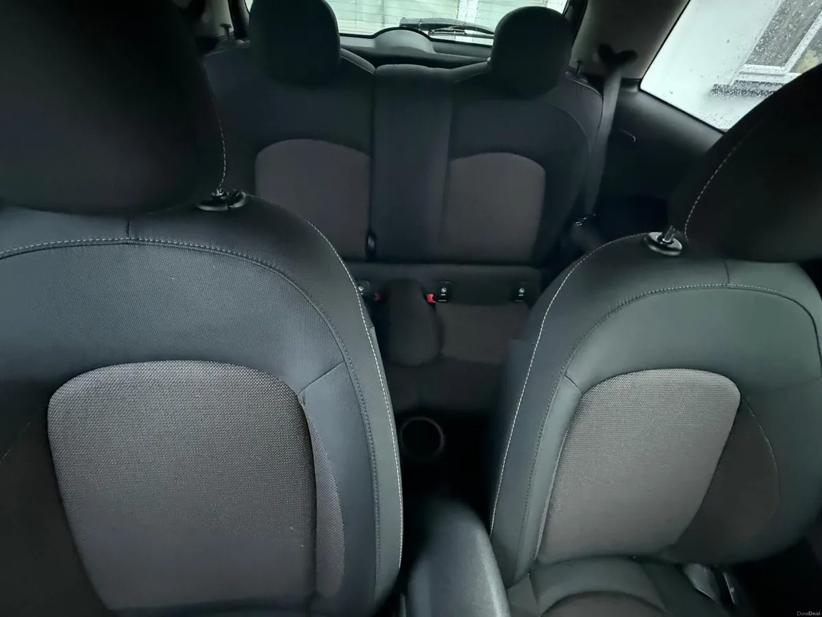 Mini Cooper D 2017- Automatic - One owner from new - Image 6