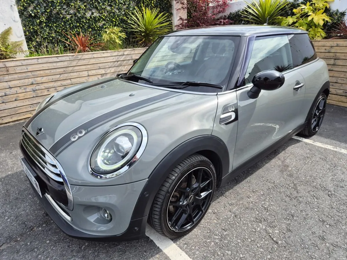 Mini Cooper 1.5D AUTO / 60 YEAR EDITION / TOP SPEC - Image 1
