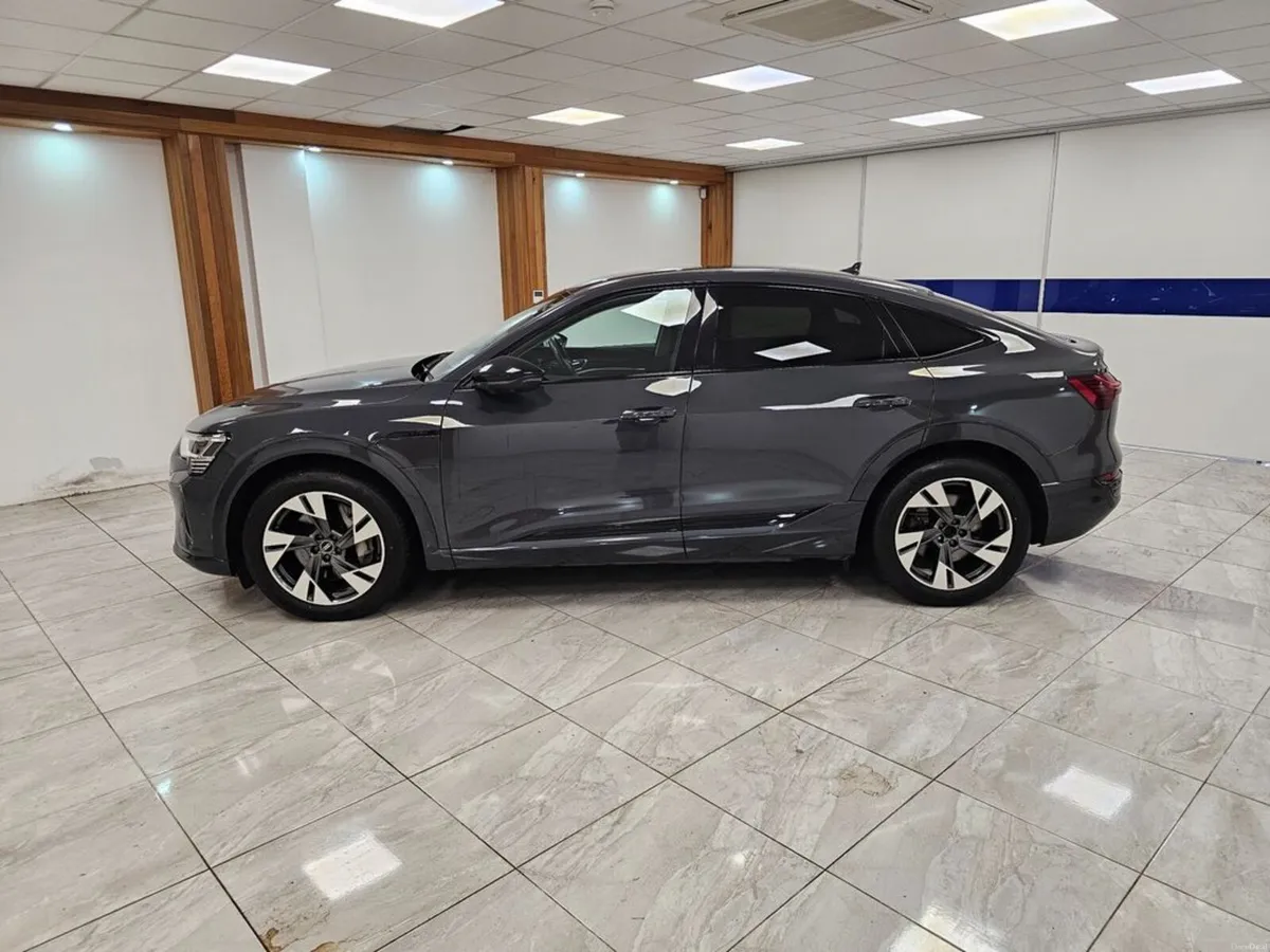 Audi Q8 SB 55etron Quattro - Image 4