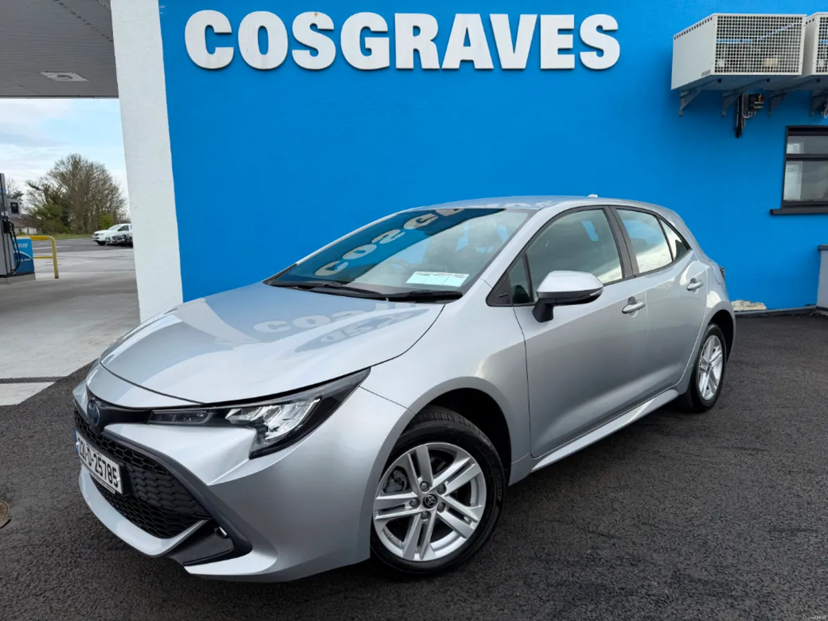 Toyota Corolla 1.8 Hybrid Luna Hatchback * REVERSI - Image 3