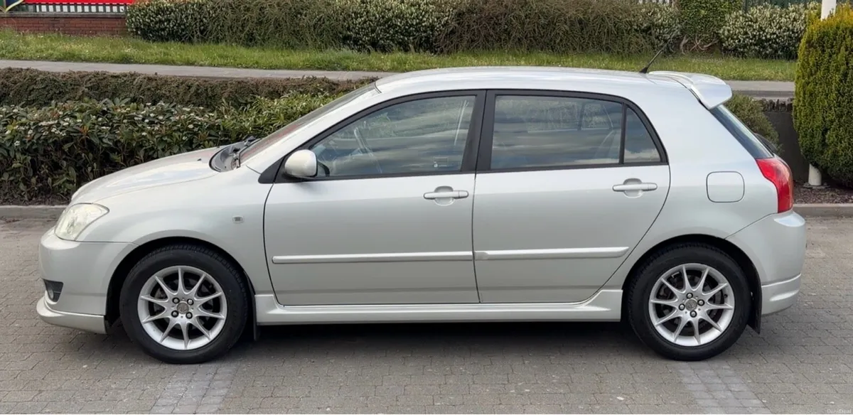 ** 05 Toyota Corolla 1.4D4D T3 model** - Image 3