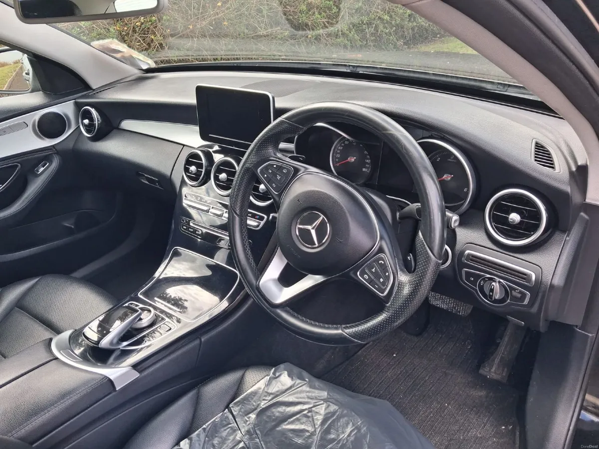 Mercedes-Benz C-Class 2015 - Image 3