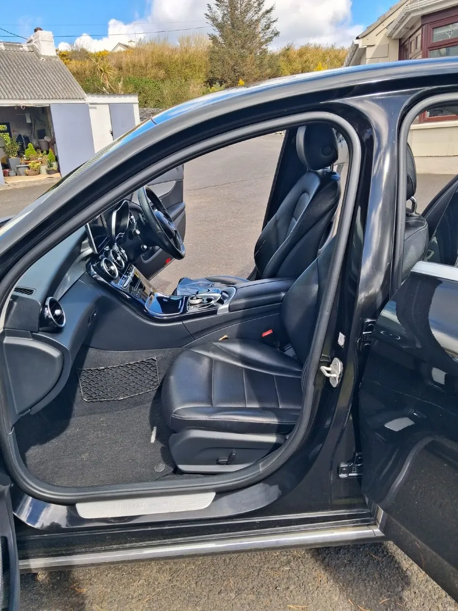 Mercedes-Benz C-Class 2015 - Image 4