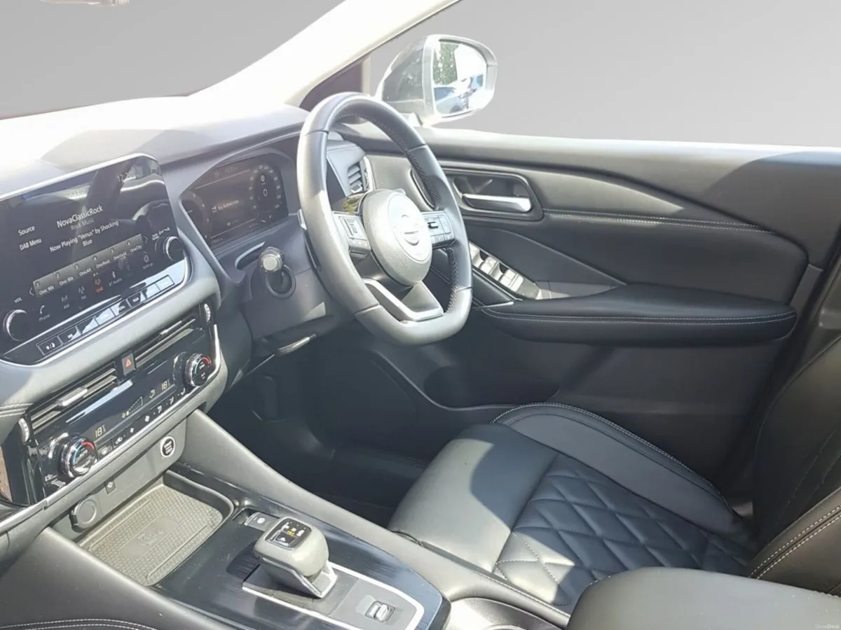 Nissan Qashqai 1.3 PET MILD HYBRID SV PREMIUM CVT - Image 4