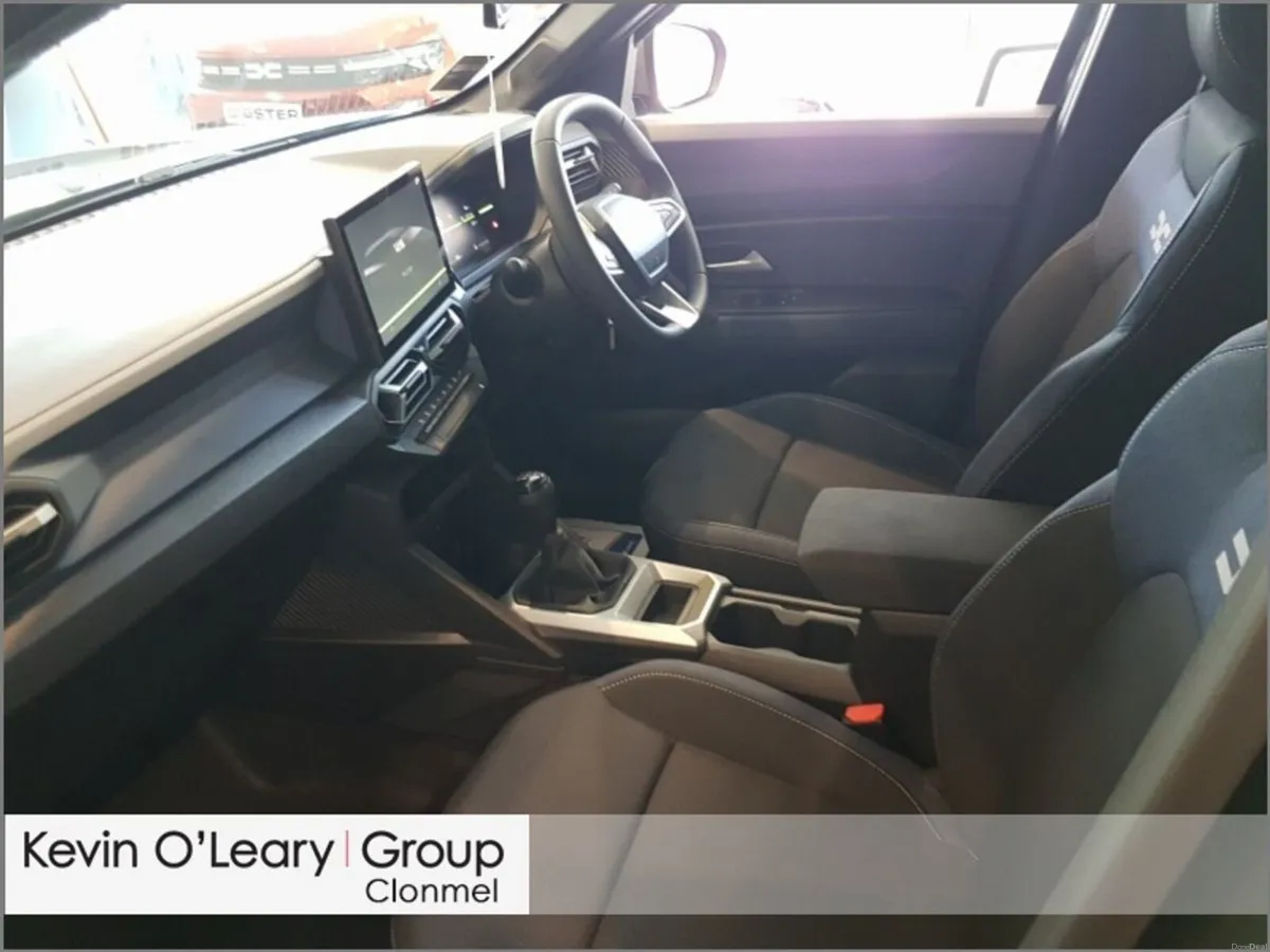 Dacia Duster Expression MHEV 140 Manual - Image 4