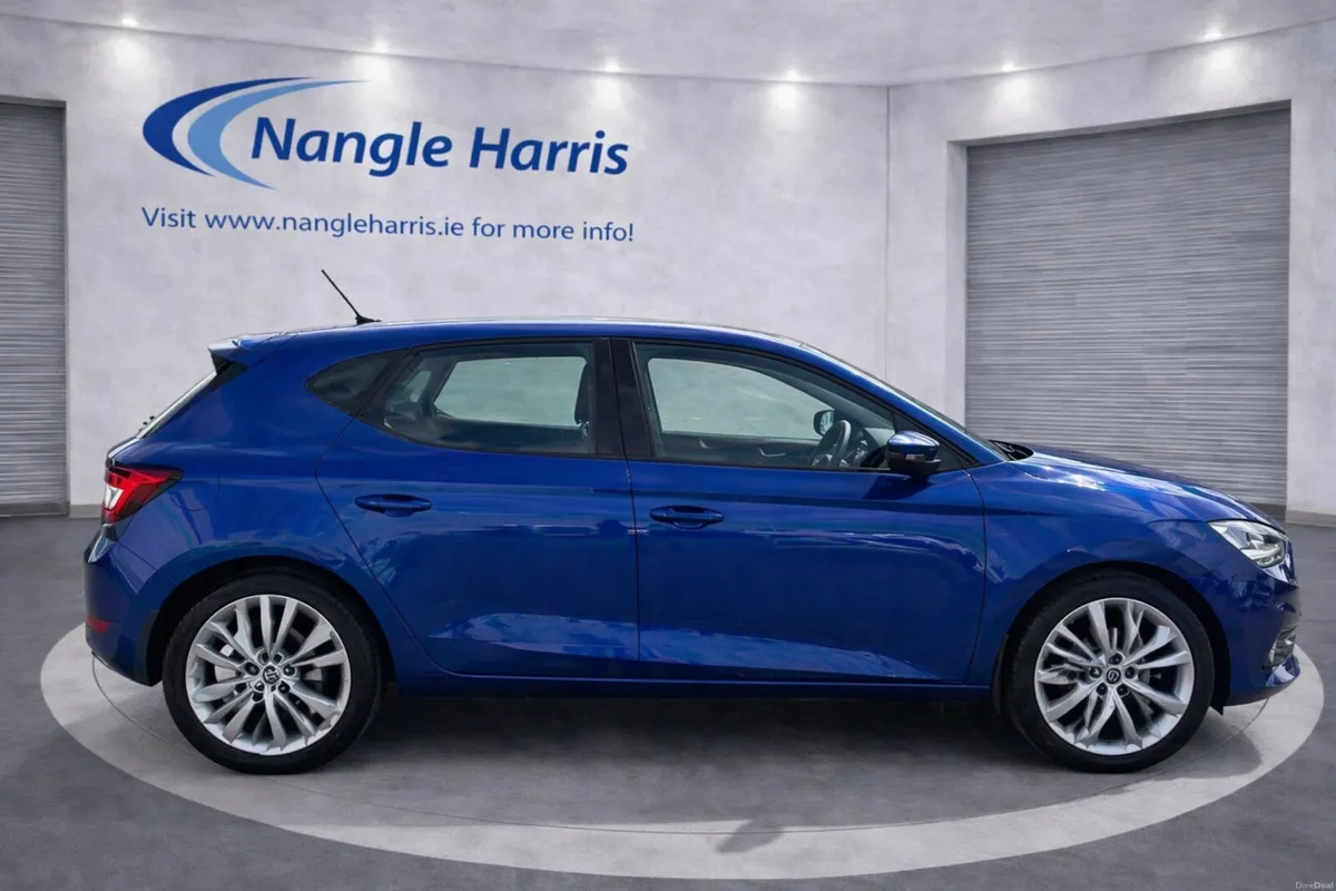 SEAT Leon. LOW KMS - Image 6