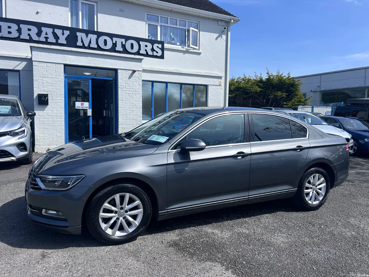 2017 VW PASSAT 1.6TDI CL DSG AUTO LOW KMS - Image 1