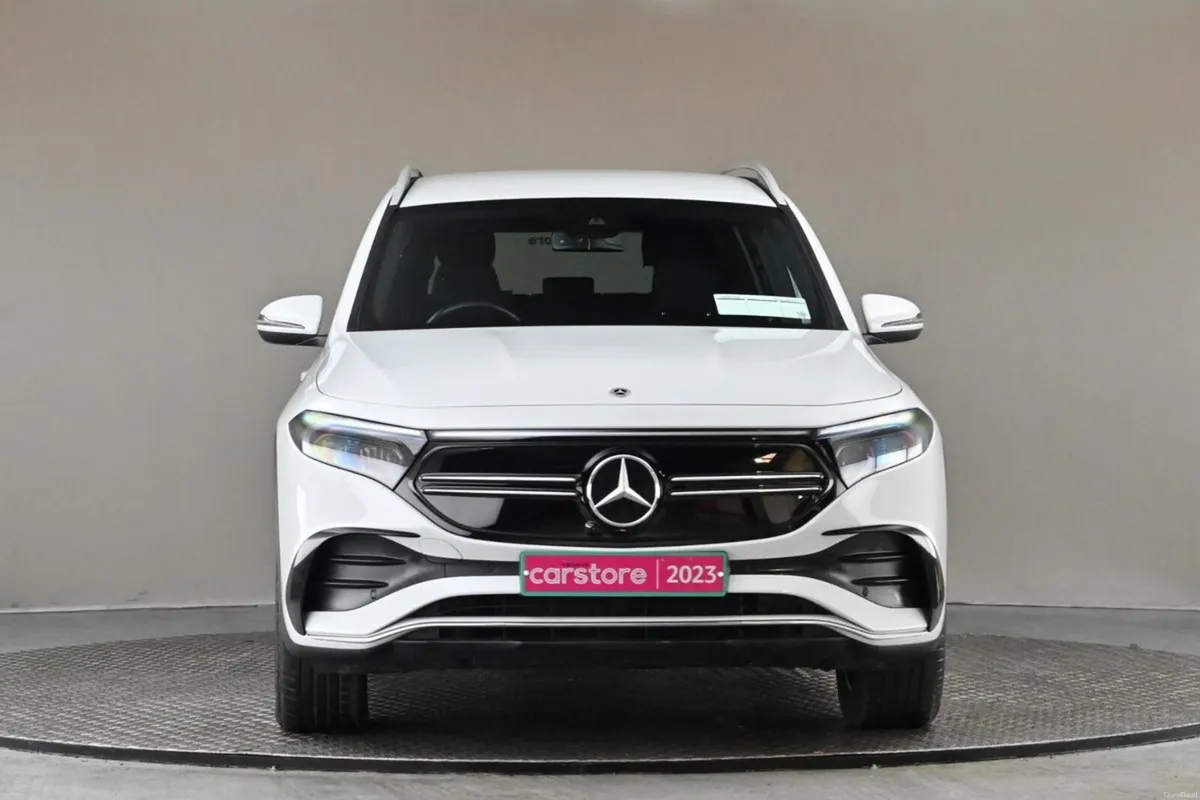 Mercedes-Benz 300 300 AMG LINE 4MATIC **LEATHER**7 - Image 2