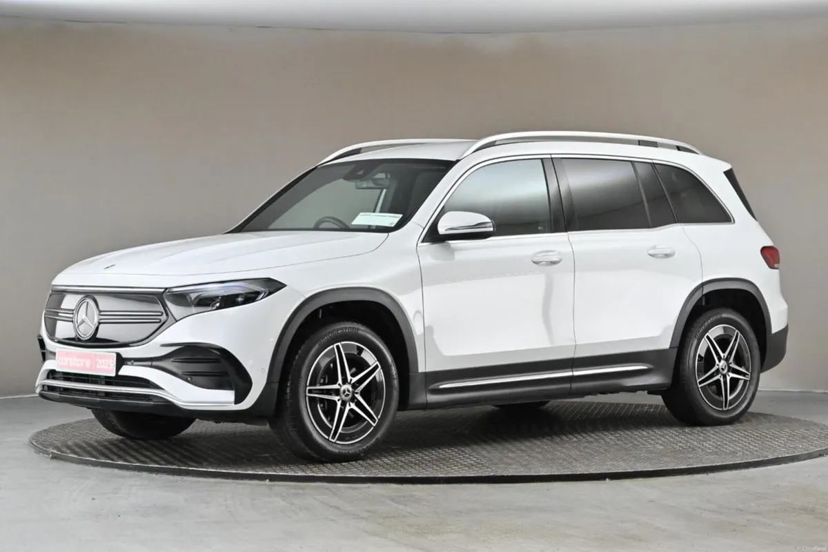 Mercedes-Benz 300 300 AMG LINE 4MATIC **LEATHER**7 - Image 4