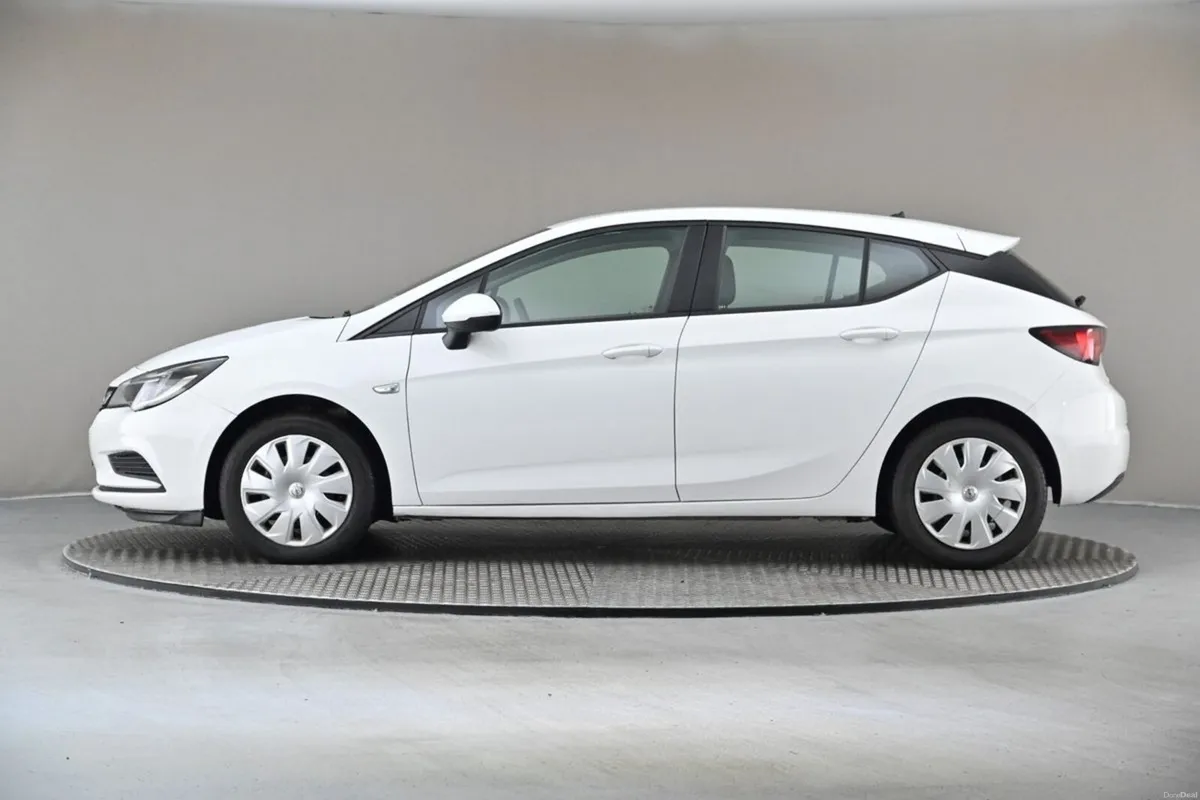 Opel Astra 1.4I E TURBO 150BHP AUTO - Image 5