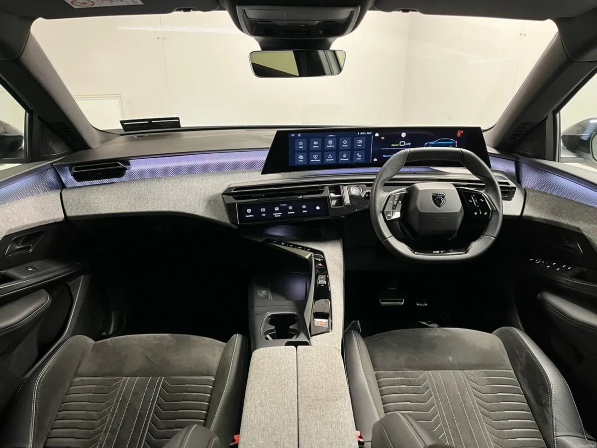 Peugeot 3008 GT EV 73kWh 210BHP - Reversing Camera - Image 4