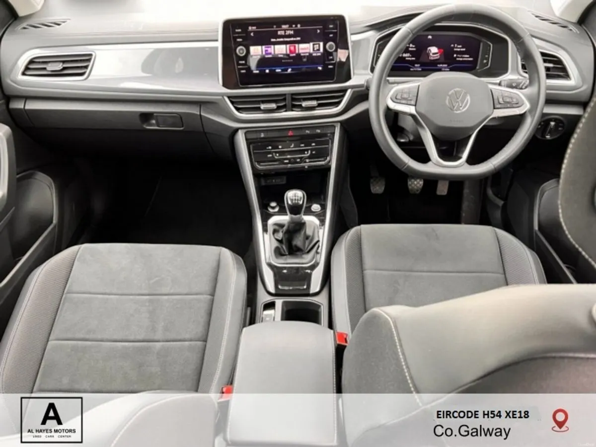 Volkswagen T-Roc Style Plus 2.0 TDI 6SPEED 116BHP - Image 3