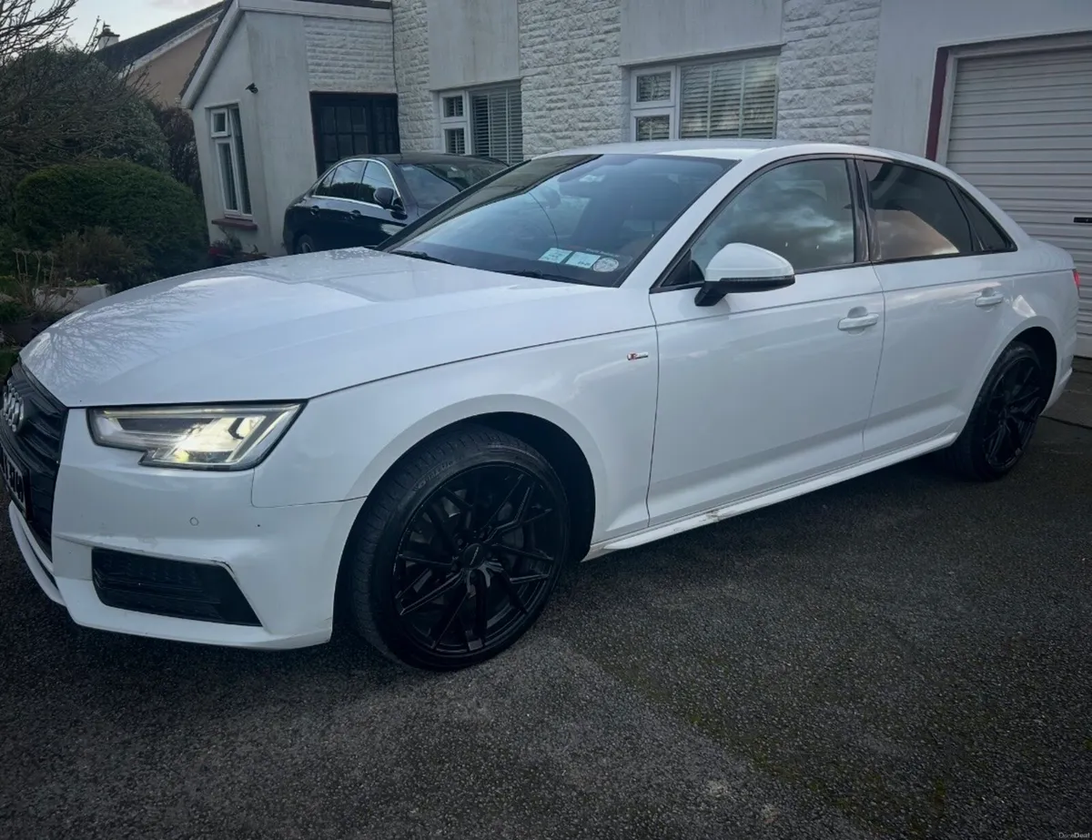 Audi A4 S line Quattro Black Edition - Image 3