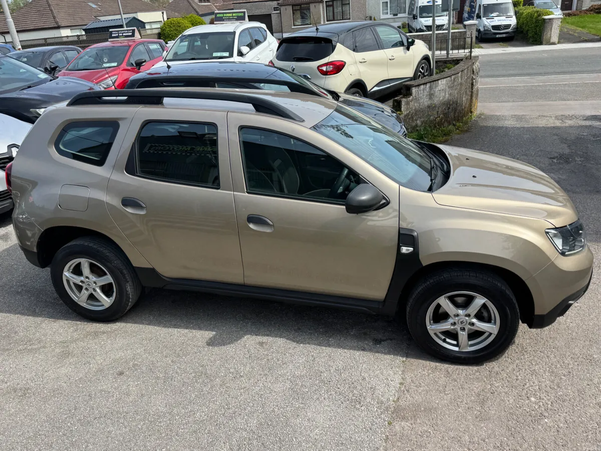 Dacia Duster New shape low mileage - Image 4