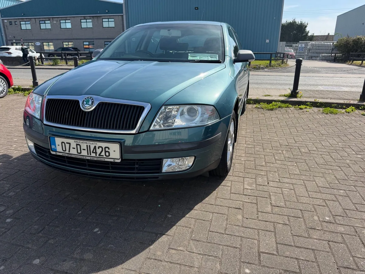 Skoda Octavia  Very Low Mileage - Image 4