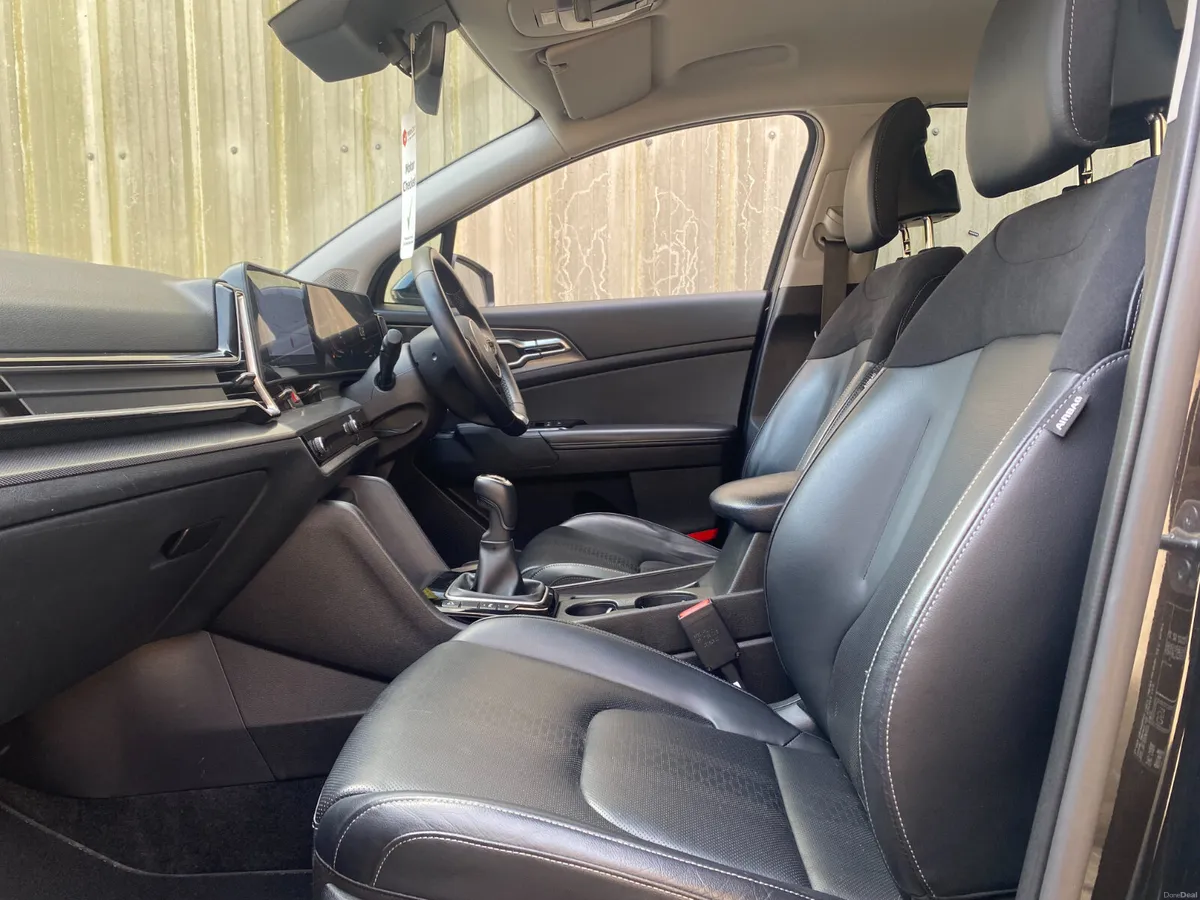 Kia Sportage 2023///*HIGH SPEC ///LOW KLMS//// - Image 4