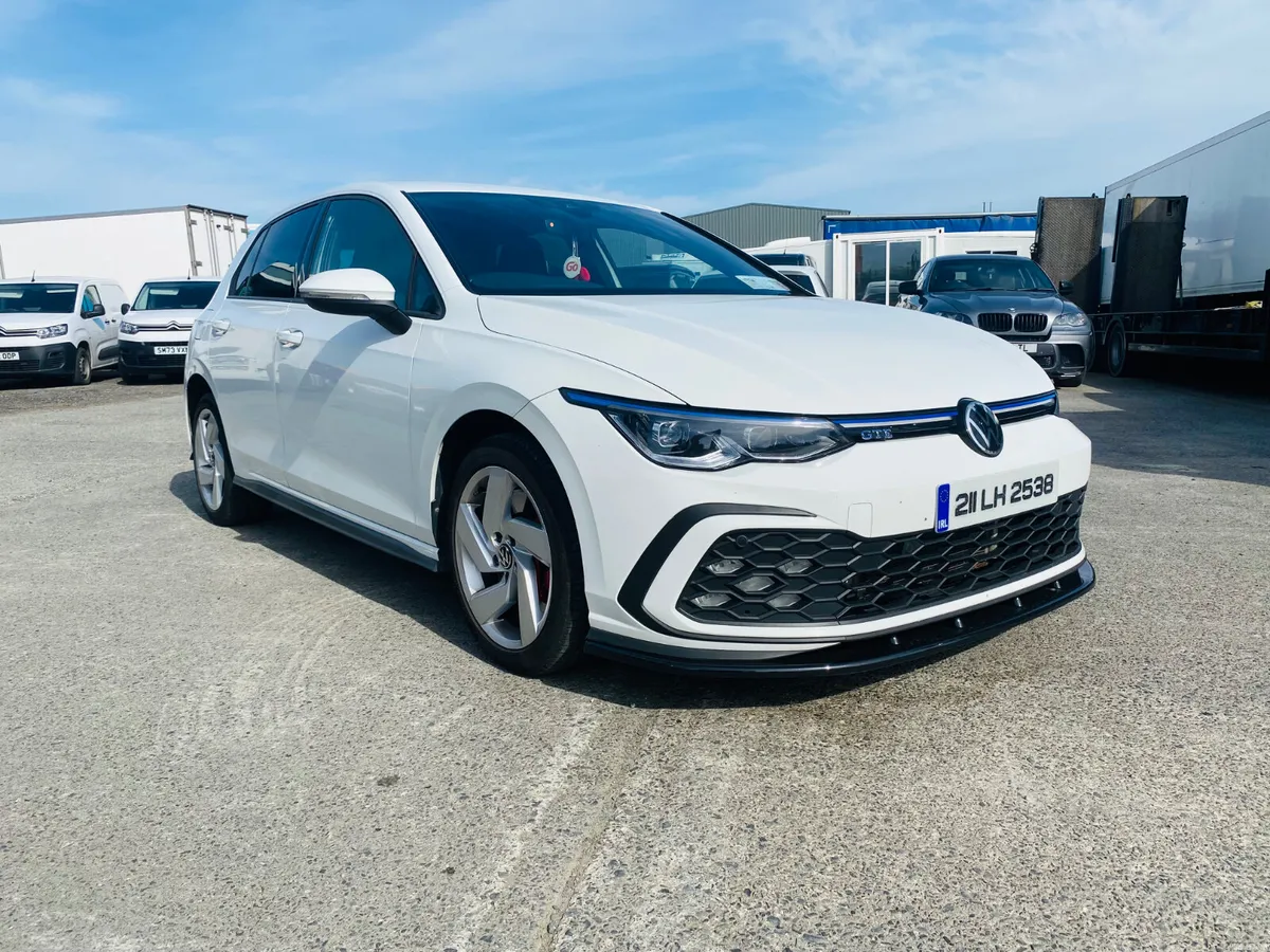 Volkswagen Golf 2021 - Image 2