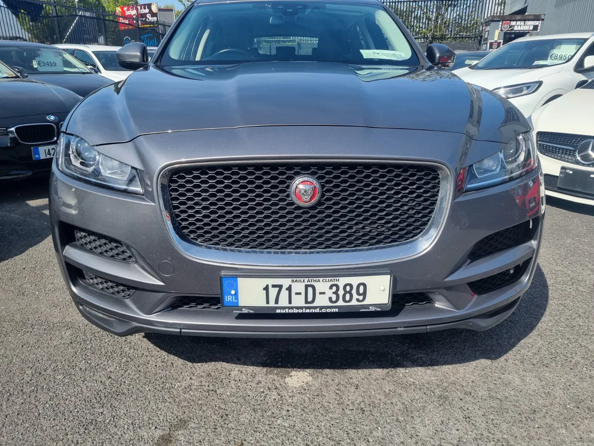 Jaguar F-Pace 2017 - Image 2
