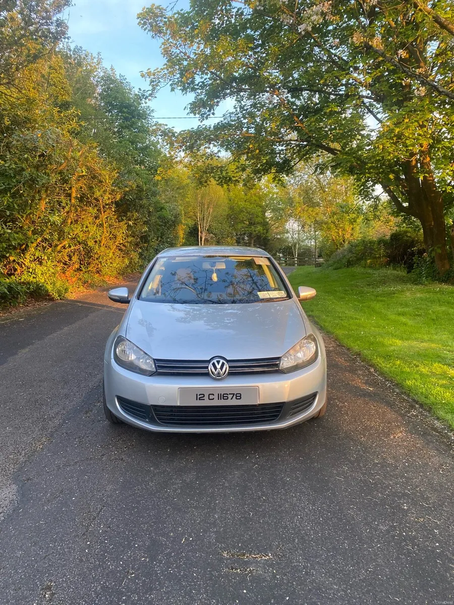 2012 Volkswagen Golf - Image 2