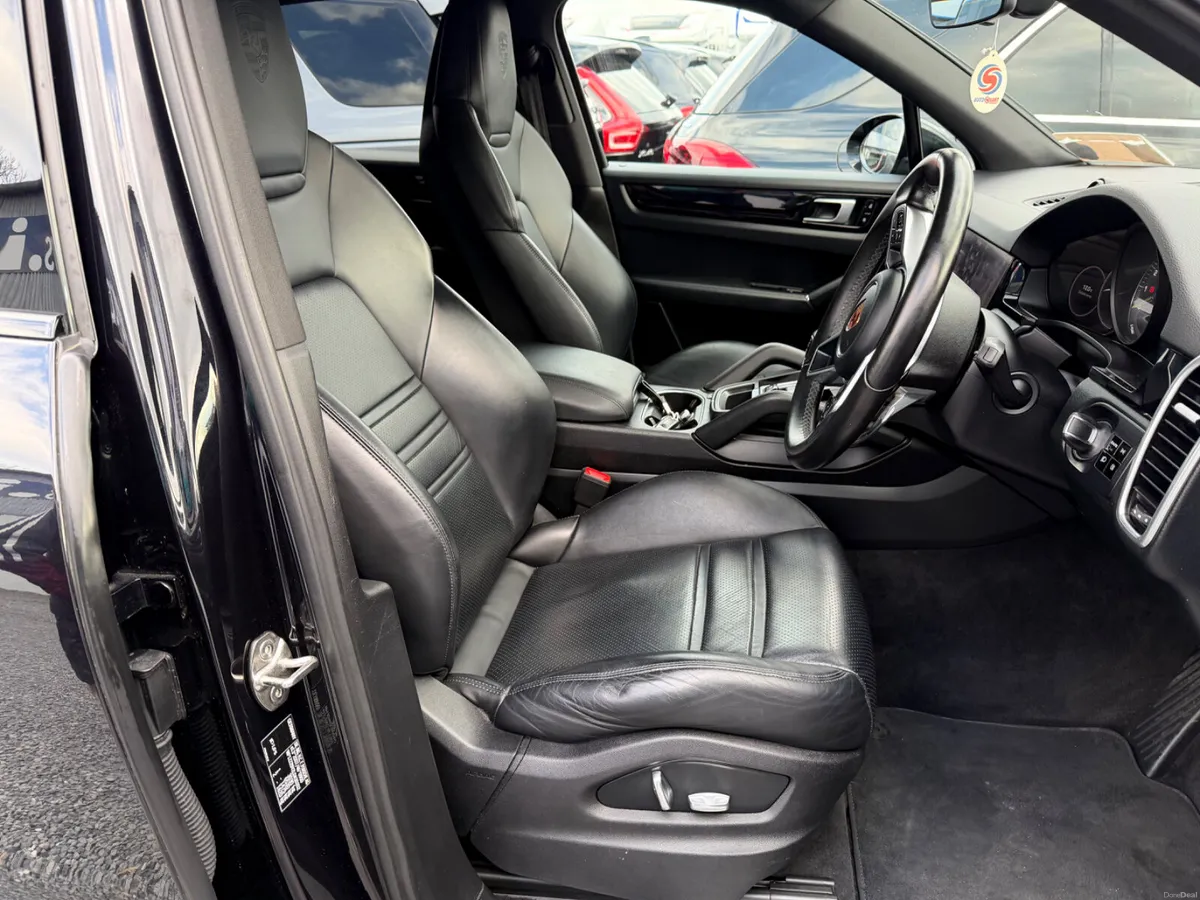 Porsche Cayenne 2020 - Image 4