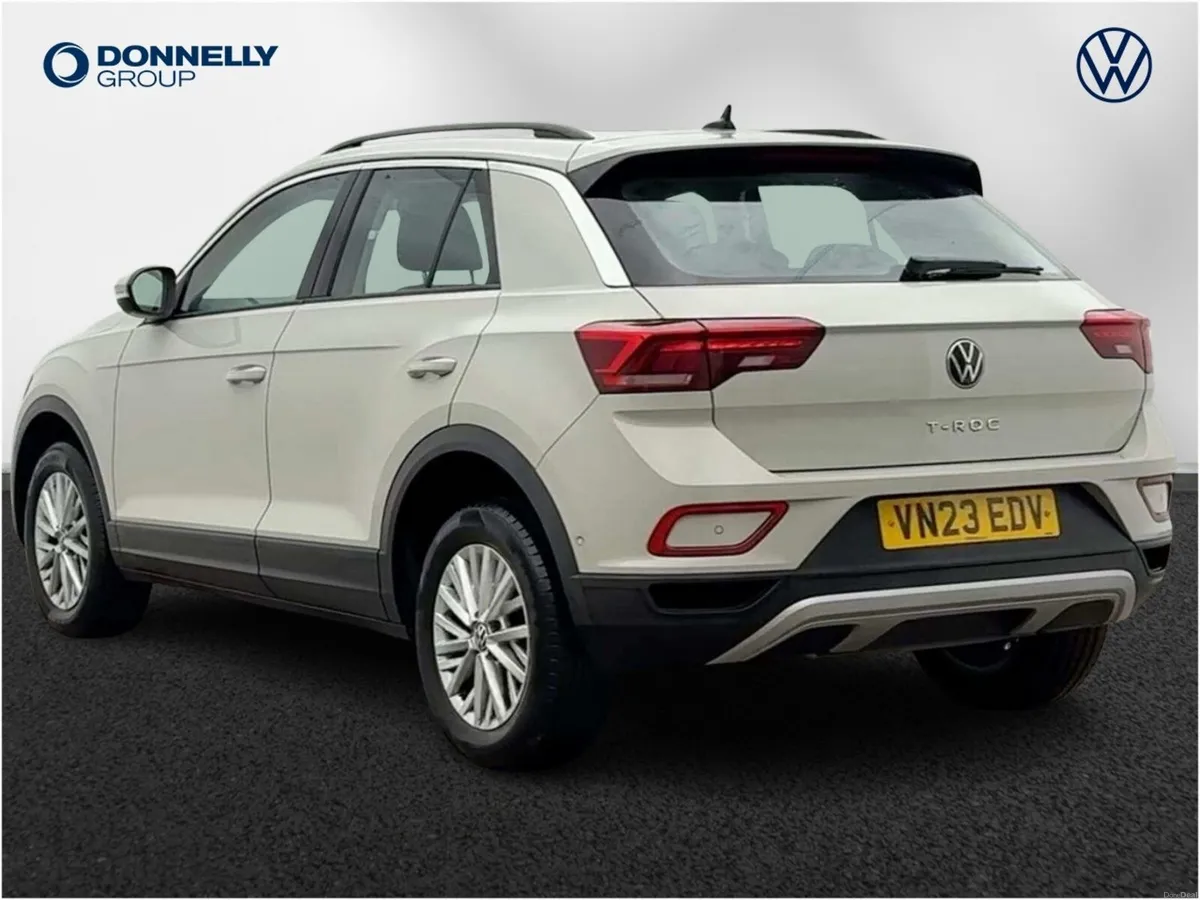 Volkswagen T-roc Hatchback Life - Image 3