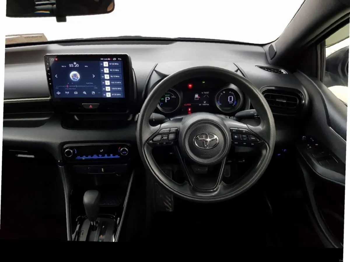 Toyota Yaris Toyota Yaris Petrol/Hybrid, Auto - Image 4