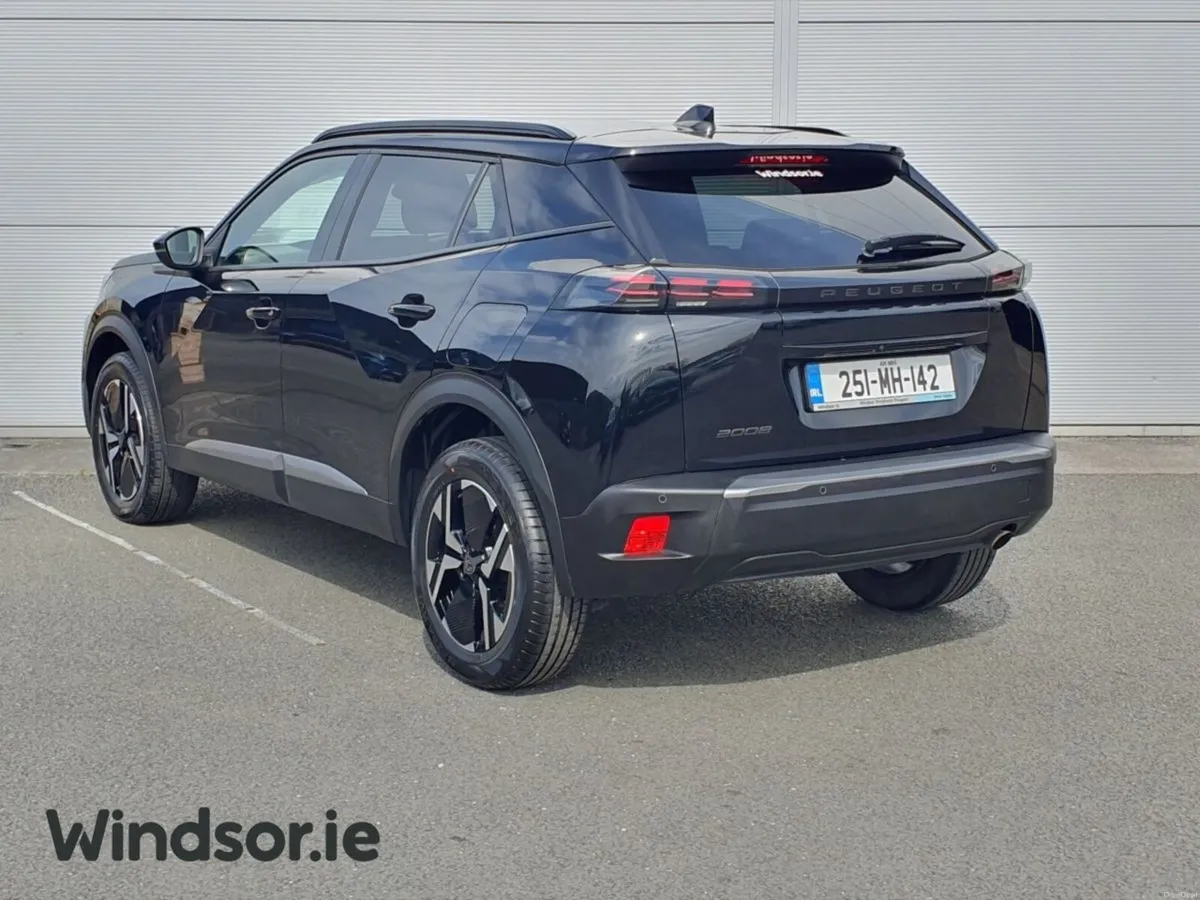 Peugeot 2008 1.2 Puretech 100bhp Allure - Image 3