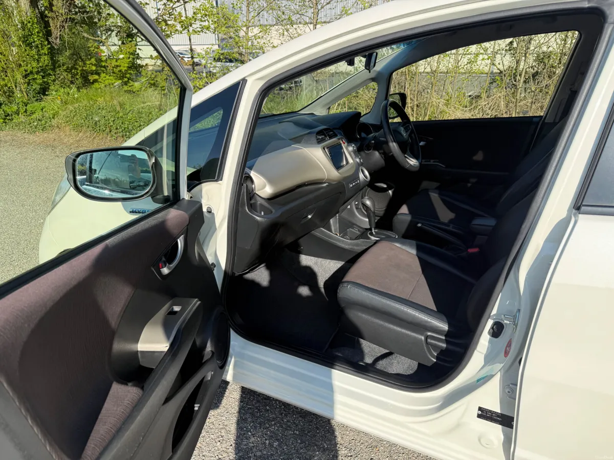 Honda Fit 2012 heated sats!!! - Image 2