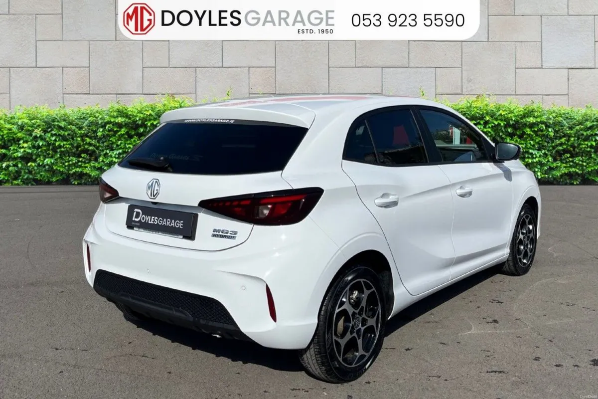 MG MG3 EXCLUSIVE HYBRID+ 5DR AUTO - Image 3