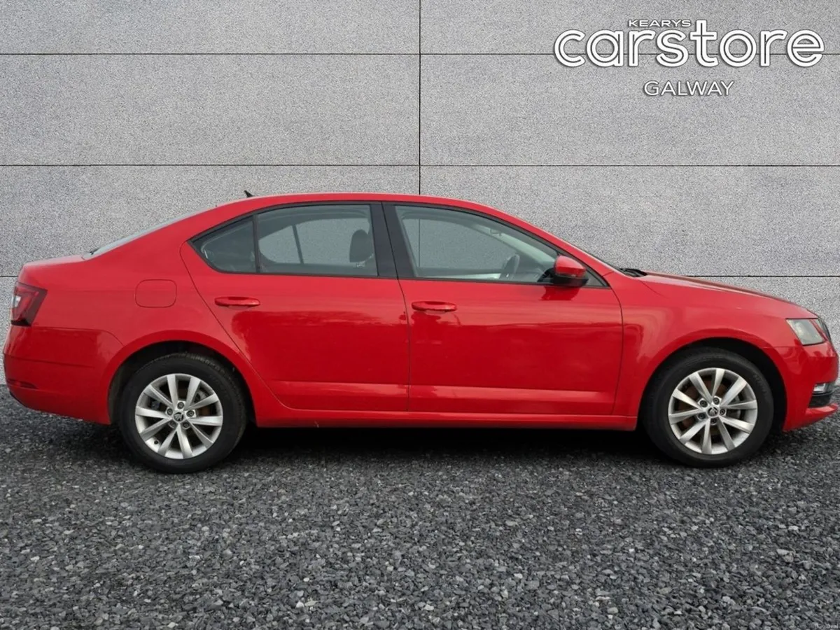 Skoda Octavia Ambition 1.0TSI 115HP - Image 2