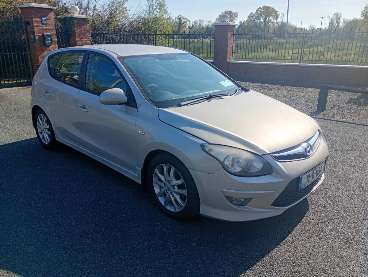 Hyundai i30 - Image 2