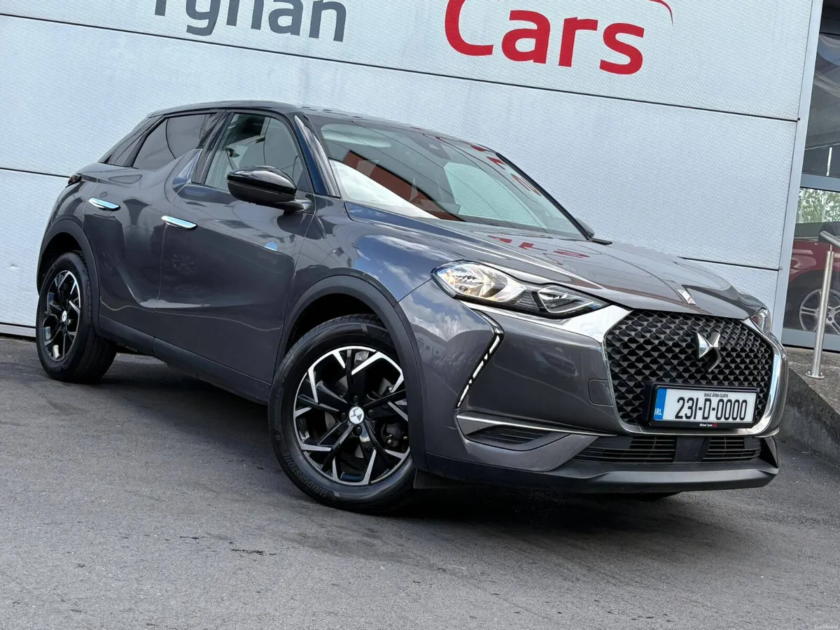 2023 DS 3 Crossback, CarPlay, Cruise, 18" Alloys - Image 2