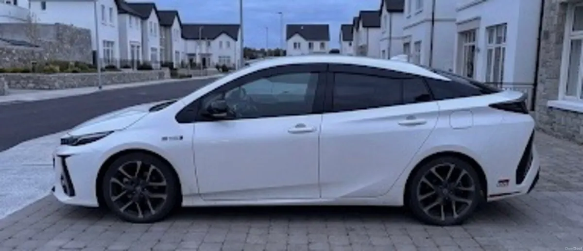 2018 Toyota Prius GR Sport PHEV - Image 2