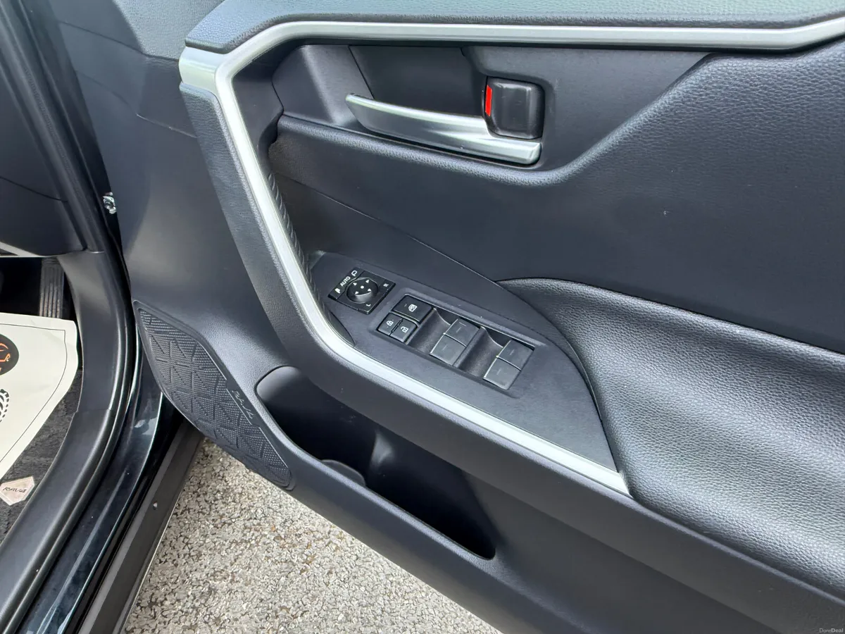 2024 Toyota RAV4  2.5 Hybrid Automatic - Image 4