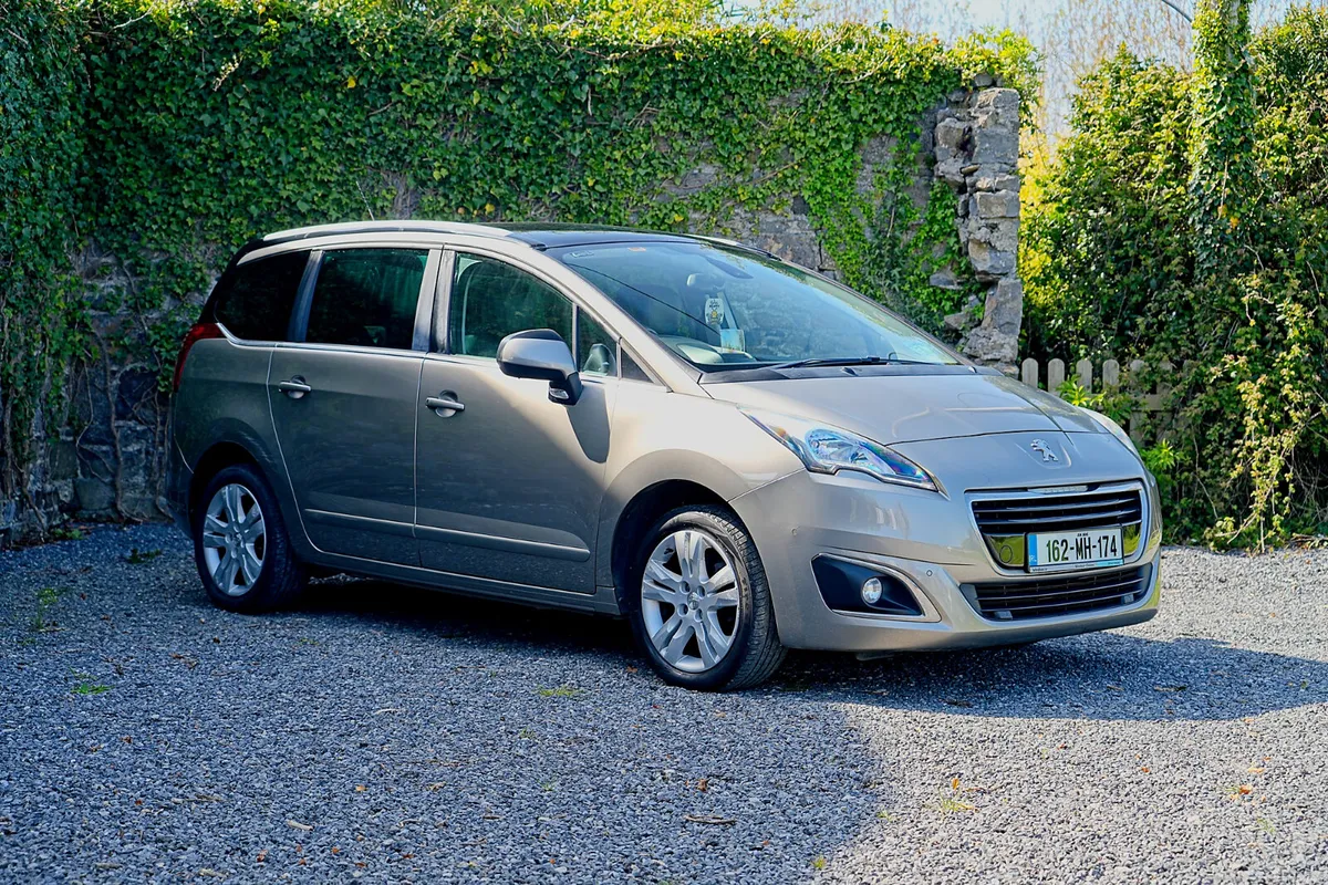 2016 Peugeot 5008 lEATHER TOP SPEC - Image 1