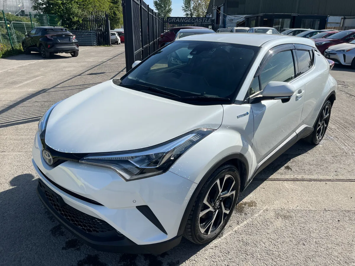 TOYOTA C-HR 2018, 1.8 HYBRID AUTO LOW KM HIGH SPEC - Image 3