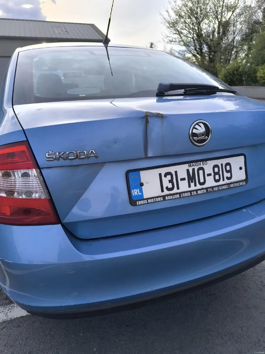 Skoda Rapid 2013 - Image 3