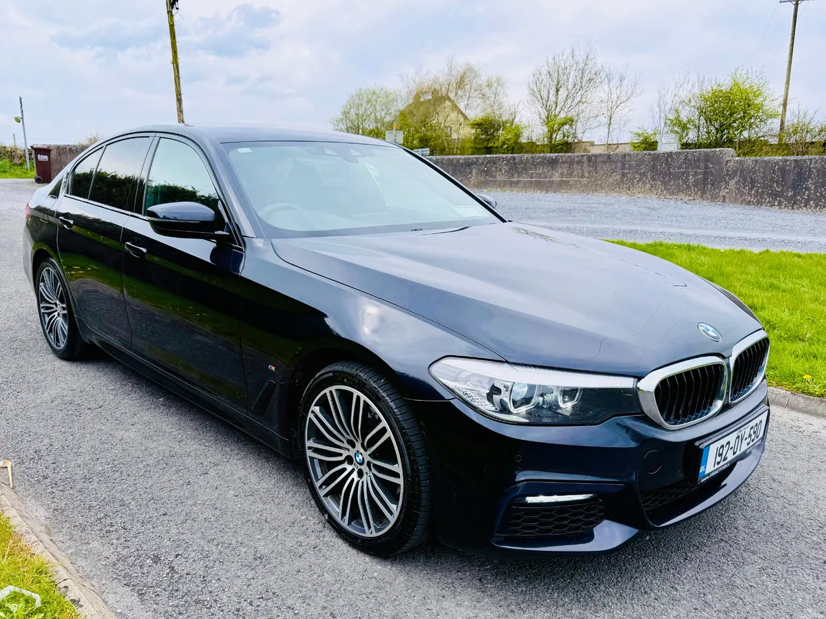 2019 BMW 5-Series M SPORT PETROL HYBRID - Image 3