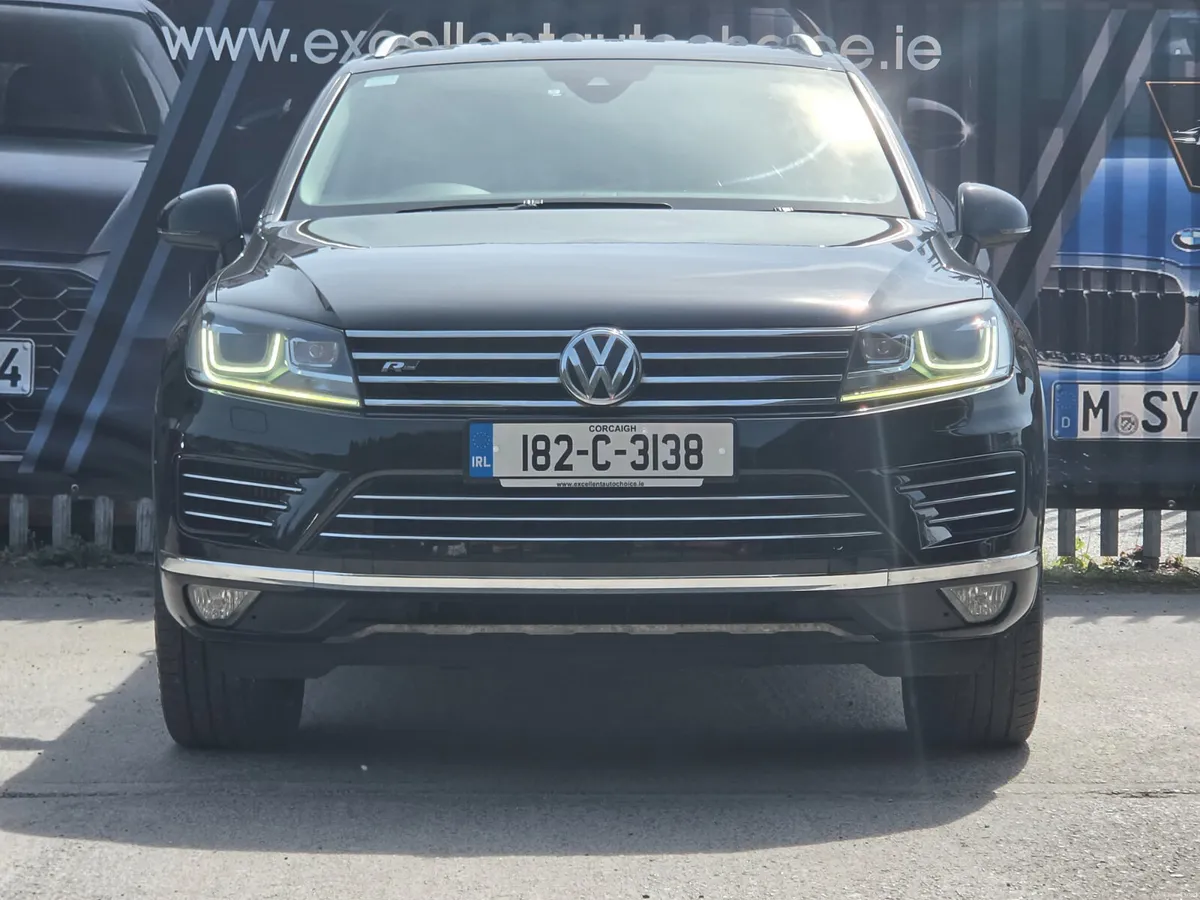 Volkswagen Touareg 2018 3.0TDI V6 IMMACULATE CONDI - Image 2