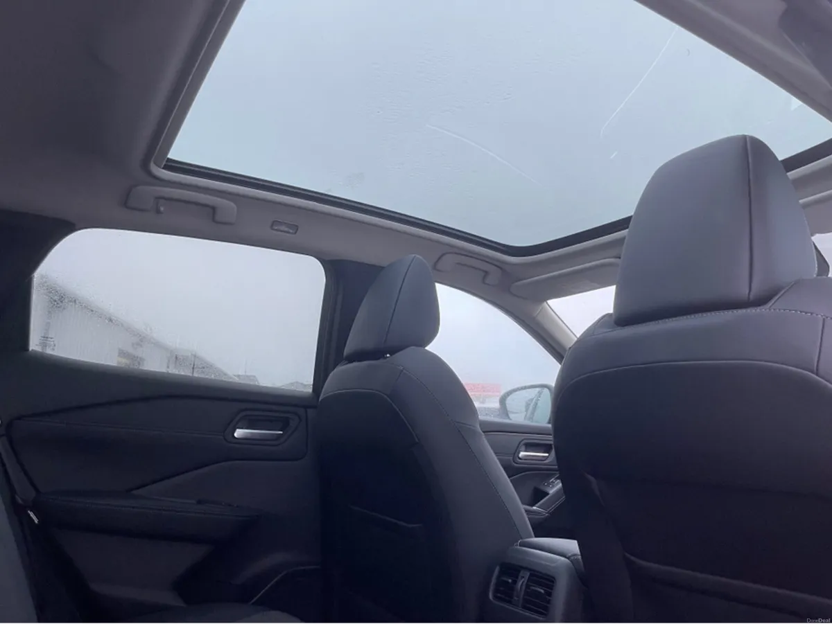 Nissan Qashqai SALE NOW ON SV Premium - Image 3