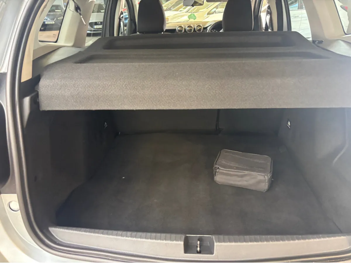 Dacia Duster PRESTIGE TCE 90 4X2 5DR - Image 4