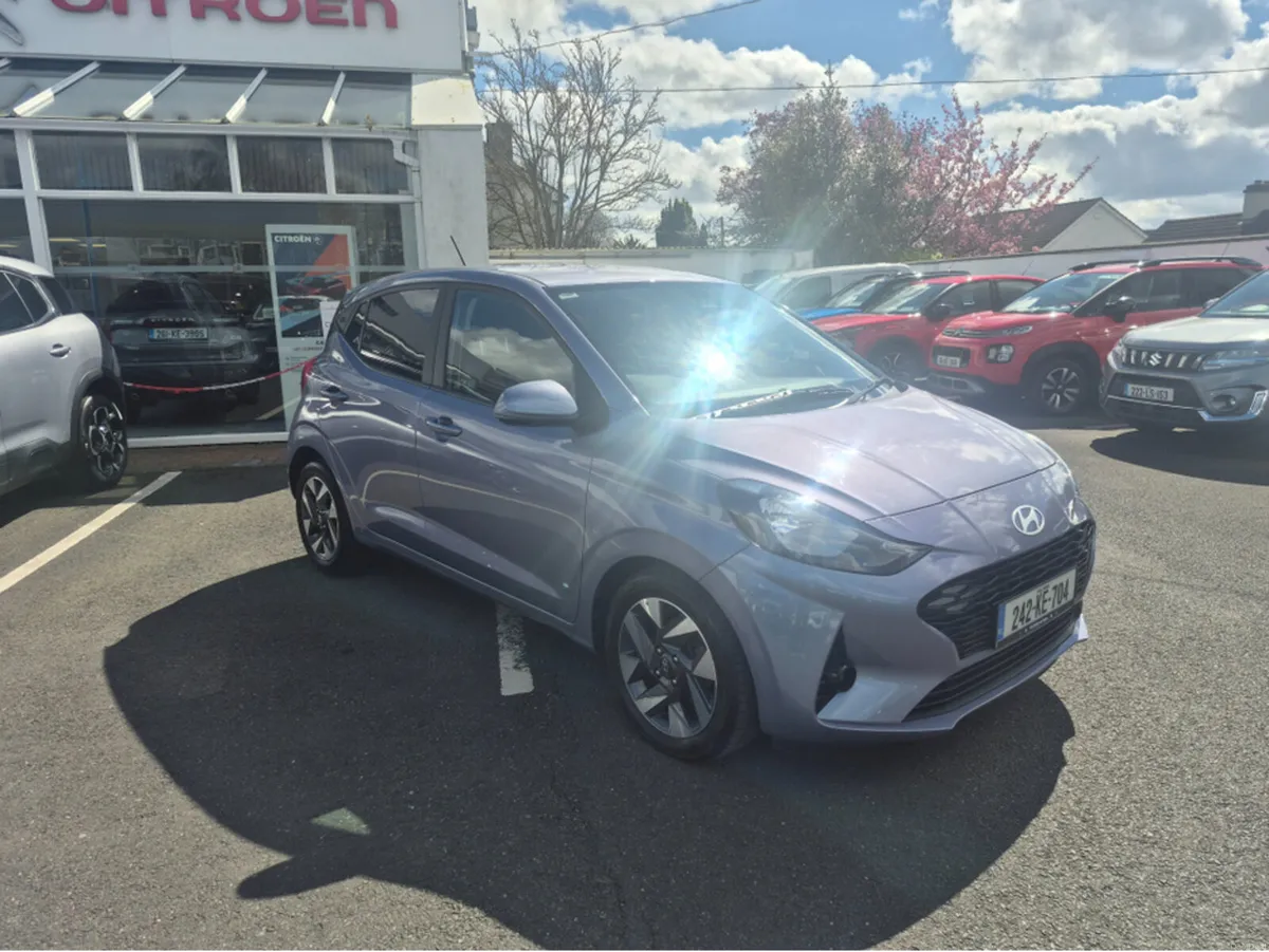 Hyundai i10 DELUXE PLUS 5DR - Image 2