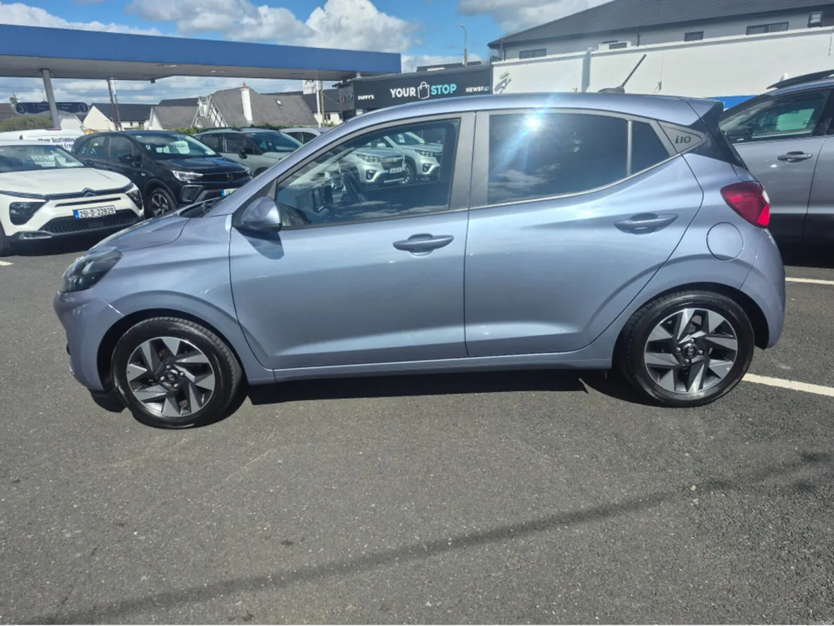 Hyundai i10 DELUXE PLUS 5DR - Image 4