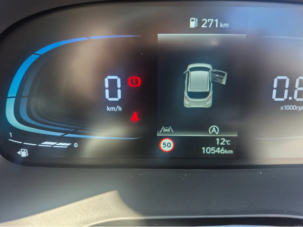Hyundai i10 DELUXE PLUS 5DR - Image 6