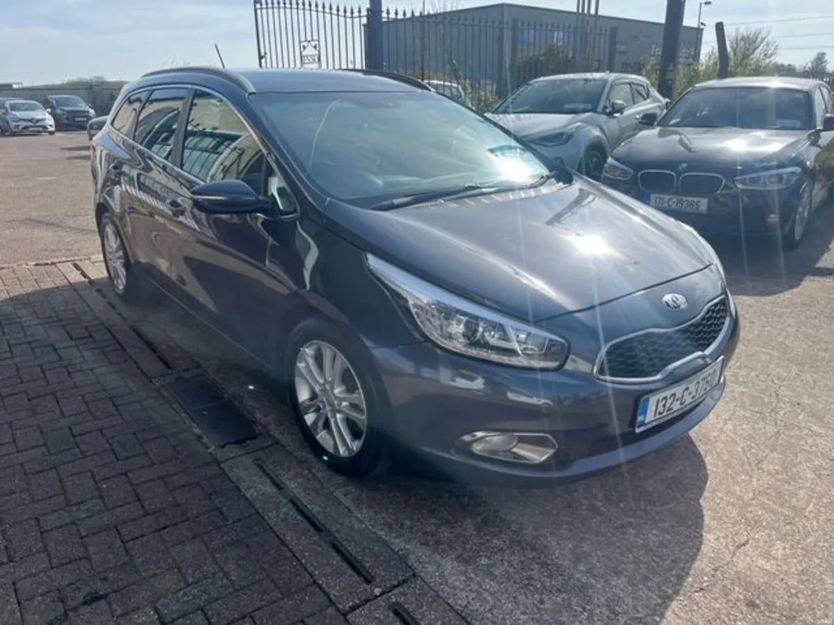 Kia Ceed 1.6 Crdi 3 Ecodynamics 5DR - Image 2