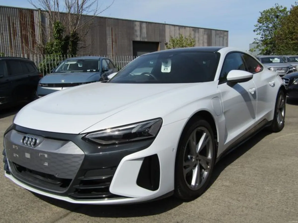 Audi e-tron GT QUATTRO BASE - Image 3