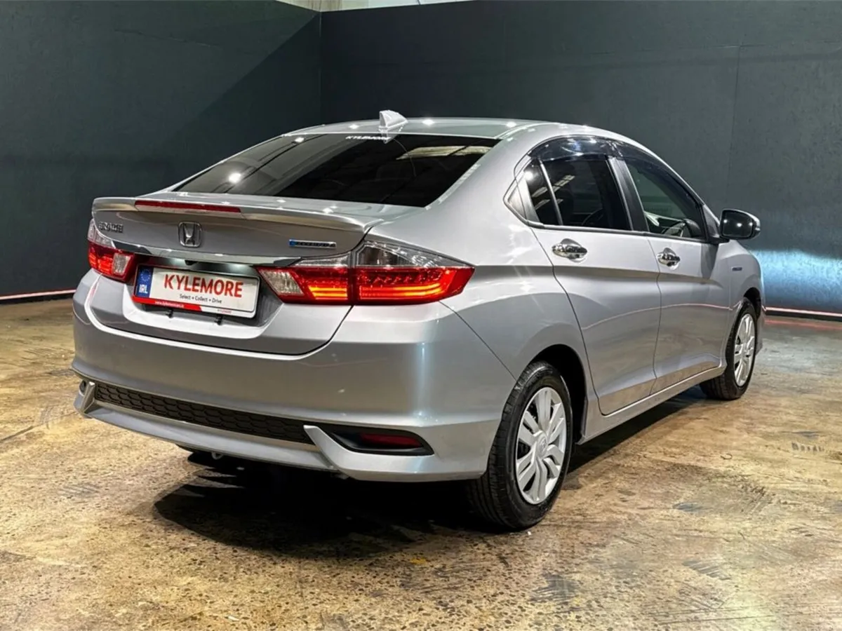 Honda Grace 1.5 HYBRID SALOON - CRUISE CONTROL - R - Image 4