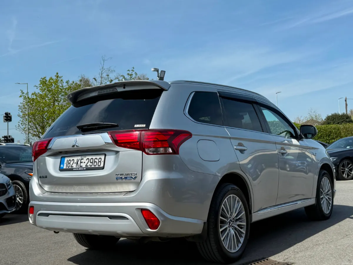 Mitsubishi Outlander 2.4 4H PHEV 221BHP 5DR *HIGH - Image 4