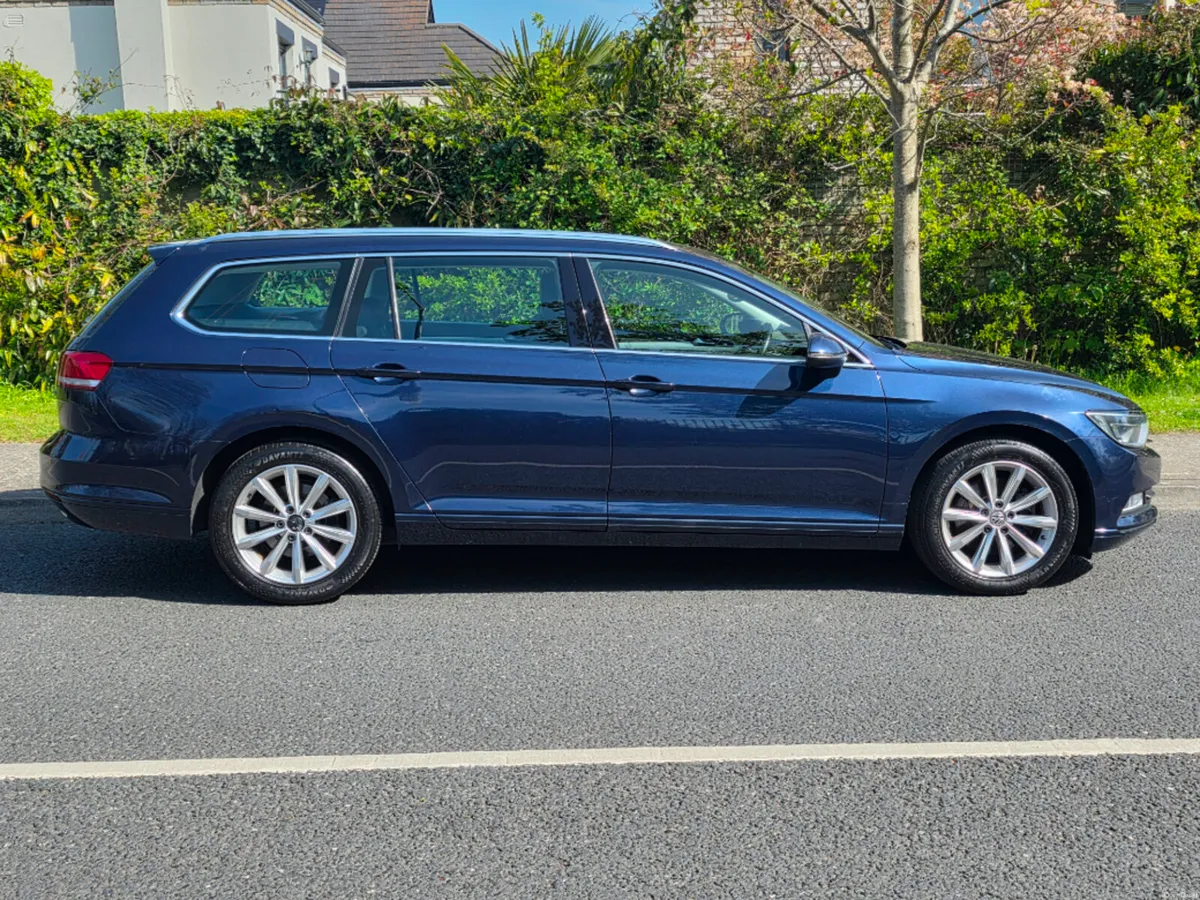 Volkswagen Passat 1.6 TDI SE BMT 120PS 5DR - Image 2